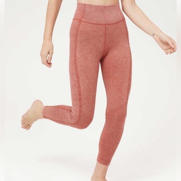 Offline by Arie Legging Seamless Ribbed High Waist Size Sm/P Berry Orange - Picture 2 of 9